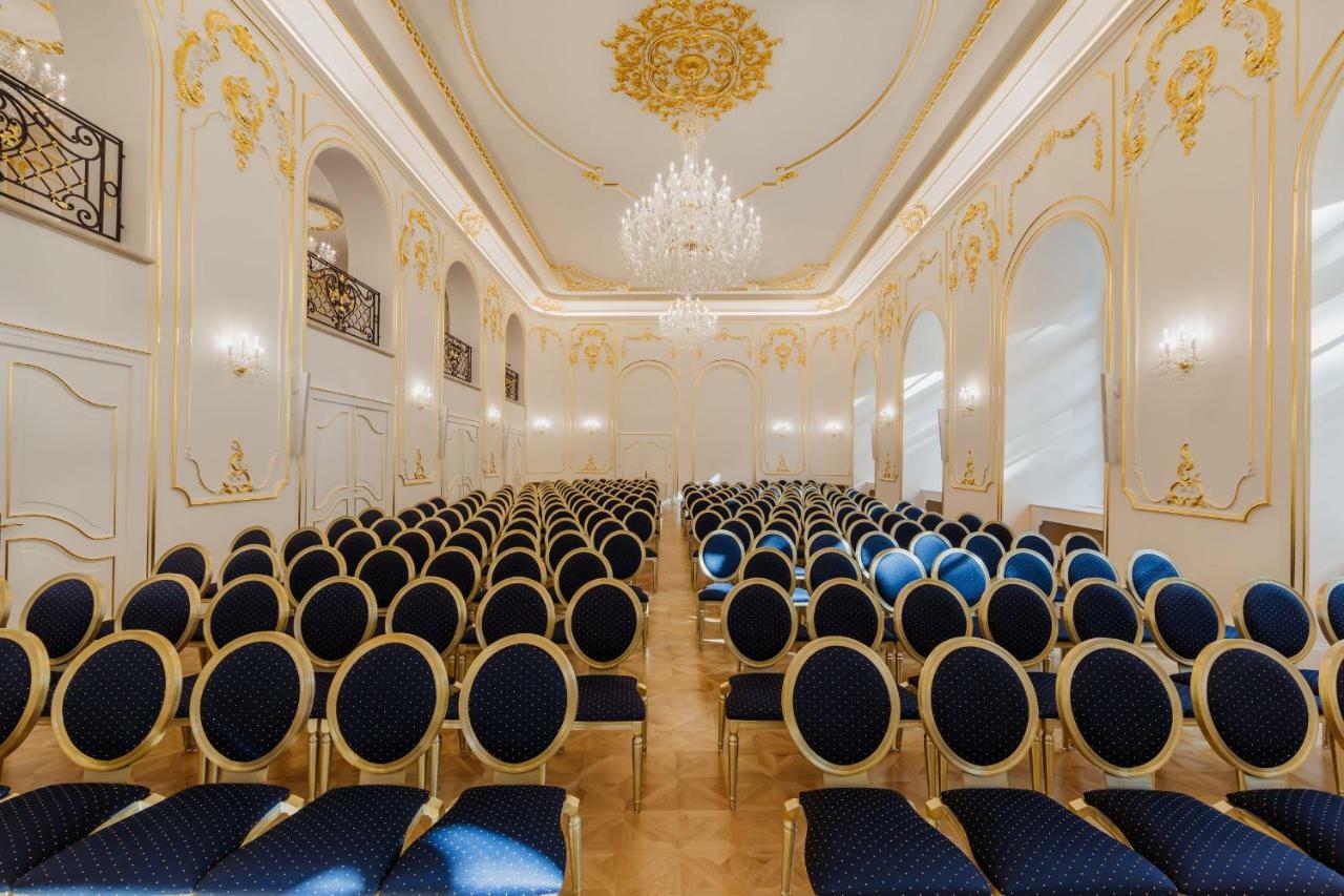 Palace Art Hotel פזינוק מראה חיצוני תמונה