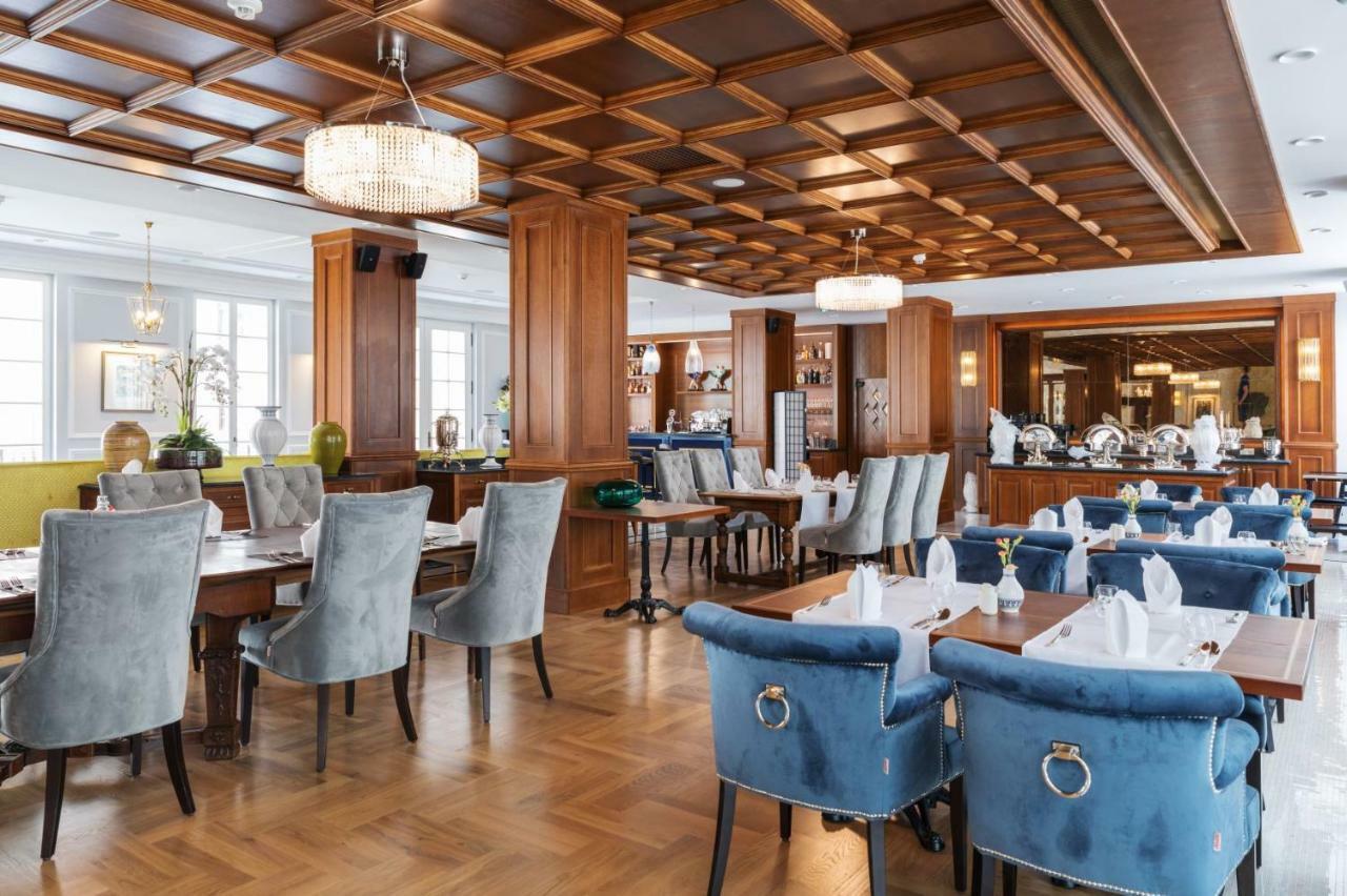 Palace Art Hotel פזינוק מראה חיצוני תמונה