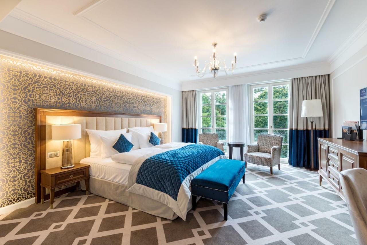 Palace Art Hotel פזינוק מראה חיצוני תמונה