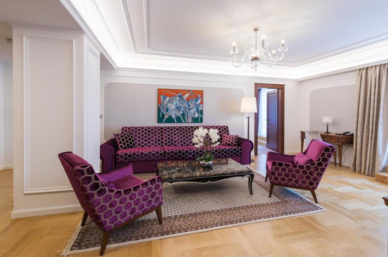 Palace Art Hotel פזינוק מראה חיצוני תמונה